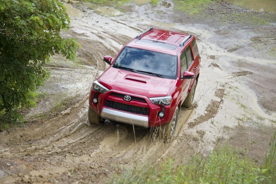  Toyota 4Runner 2014 года  (фото 49 из 55)